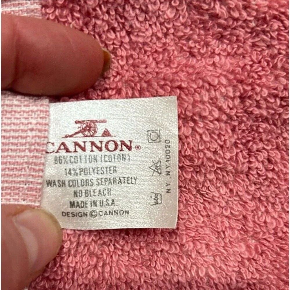 Vtg MCM Cannon Barbie Pink Flower Bath Towel Velour Sculpted White Bird Made USA
